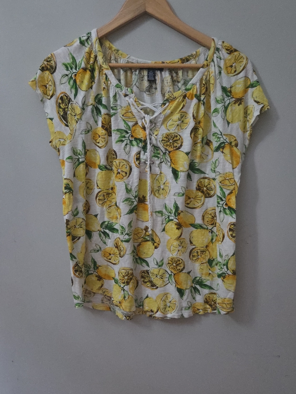 Chaps Lemon-Print Tie-Neck Blouse in Yellow and Green on White